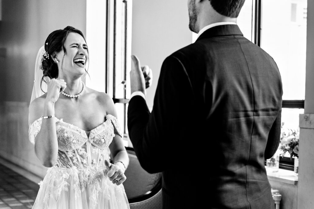 Downtown Dallas 400 N Ervay Rooftop Wedding Venue Documentary Candid Wedding Photographer
