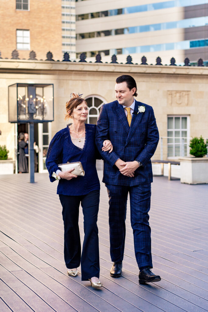 Downtown Dallas 400 N Ervay Rooftop Wedding Venue Documentary Candid Wedding Photographer