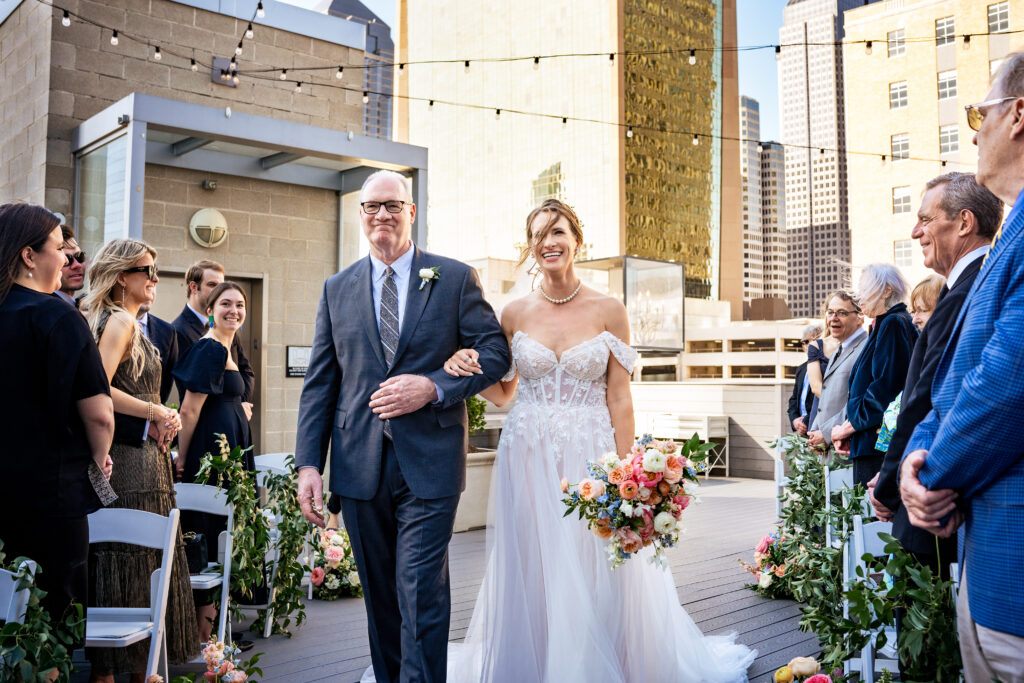 Downtown Dallas 400 N Ervay Rooftop Wedding Venue Documentary Candid Wedding Photographer