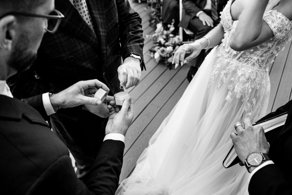 Downtown Dallas 400 N Ervay Rooftop Wedding Venue Documentary Candid Wedding Photographer