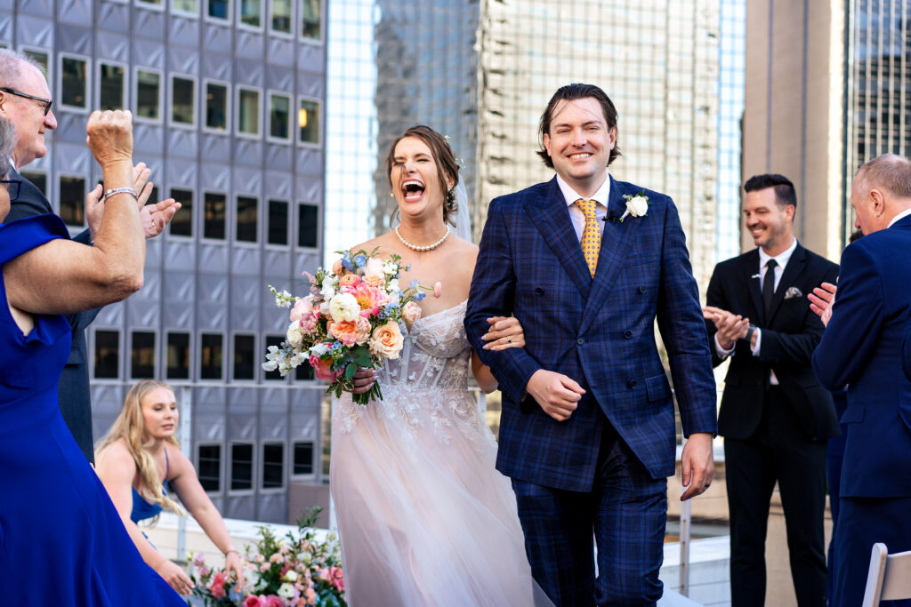 Downtown Dallas 400 N Ervay Rooftop Wedding Venue Documentary Candid Wedding Photographer