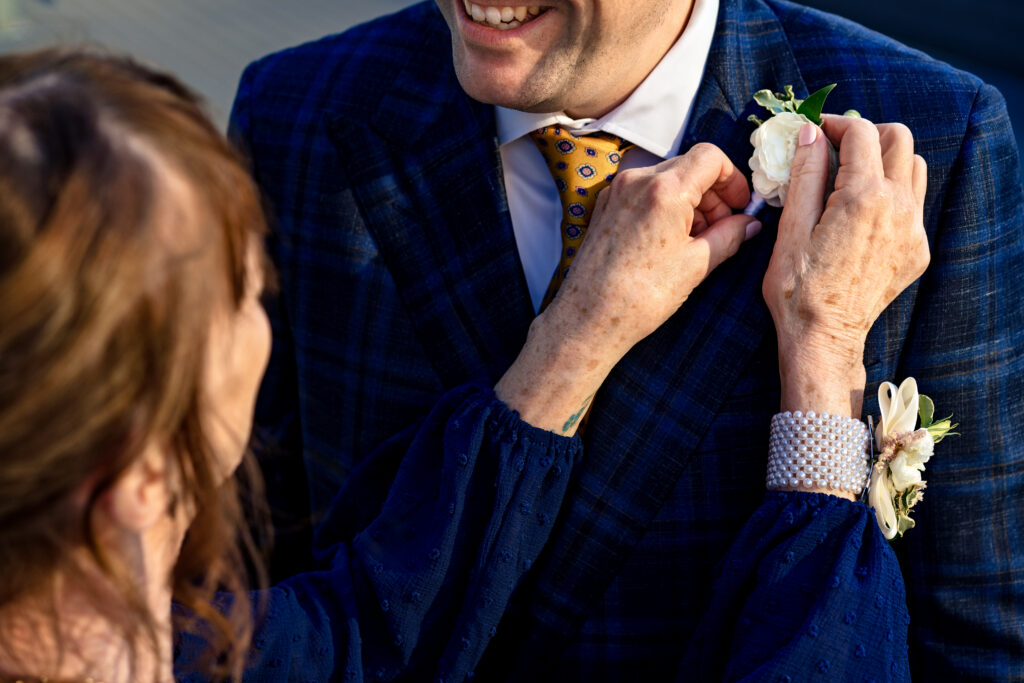 Downtown Dallas 400 N Ervay Rooftop Wedding Venue Documentary Candid Wedding Photographer