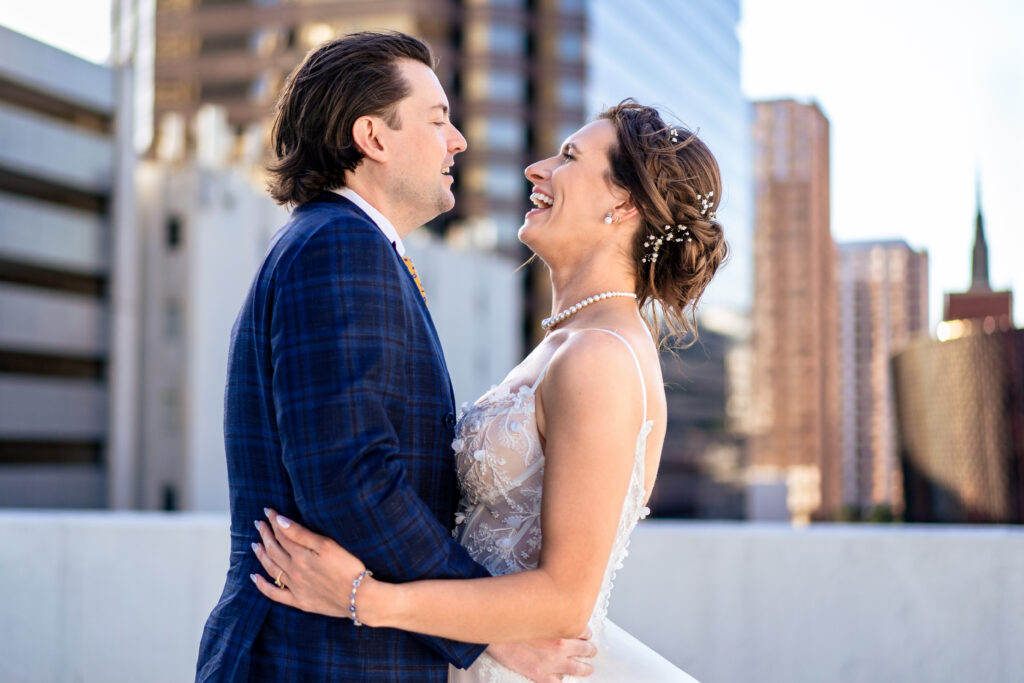 Downtown Dallas 400 N Ervay Rooftop Wedding Venue Documentary Candid Wedding Photographer