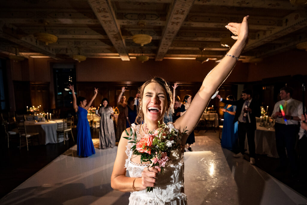 Downtown Dallas 400 N Ervay Rooftop Wedding Venue Documentary Candid Wedding Photographer