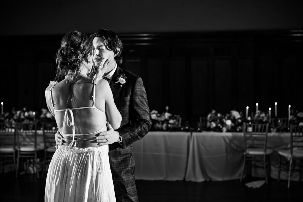 Downtown Dallas 400 N Ervay Rooftop Wedding Venue Documentary Candid Wedding Photographer