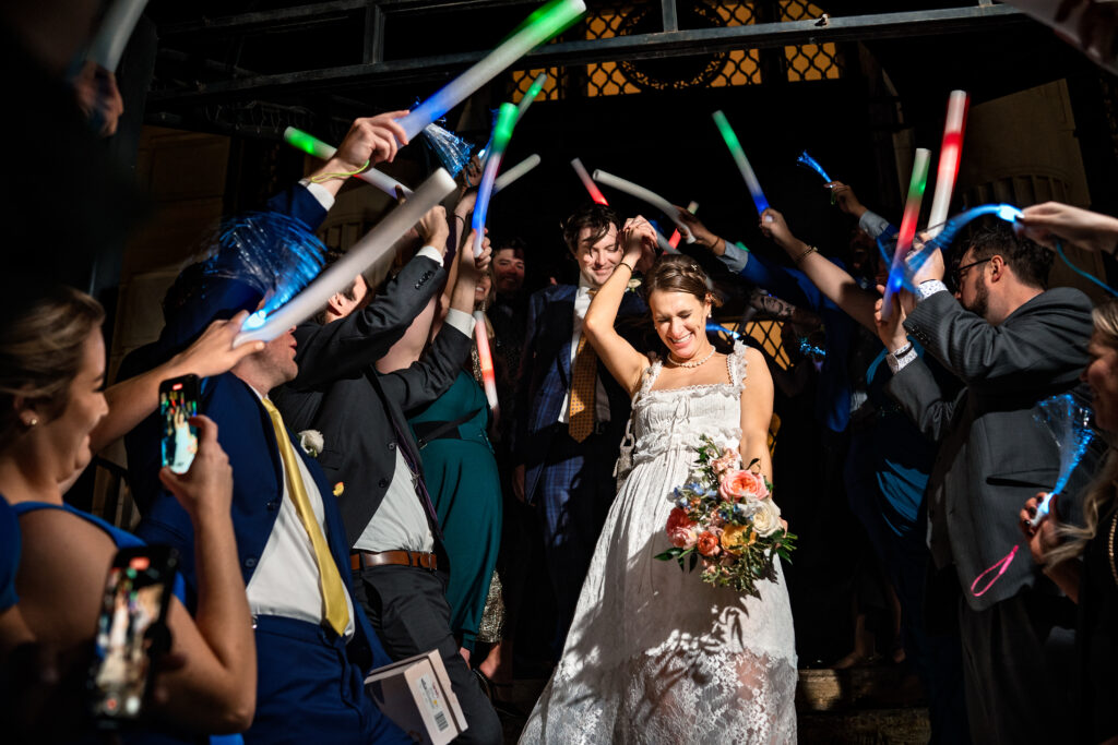 Downtown Dallas 400 N Ervay Rooftop Wedding Venue Documentary Candid Wedding Photographer