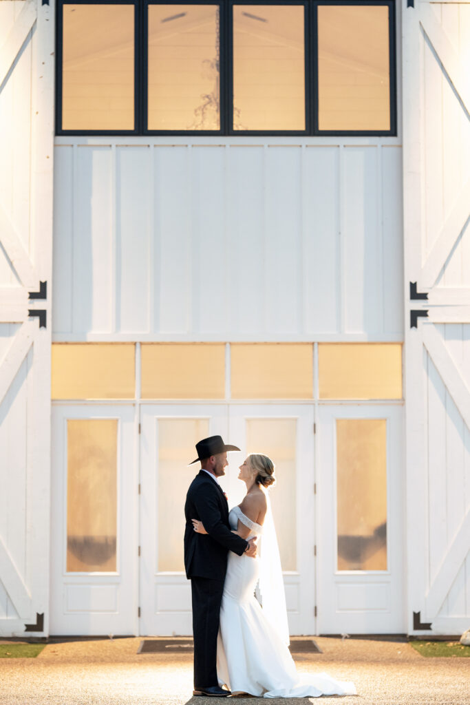 Texas Documentary Wedding Photographers The MacMeekens at Chandelier Farms Wedding Venue in Dallas