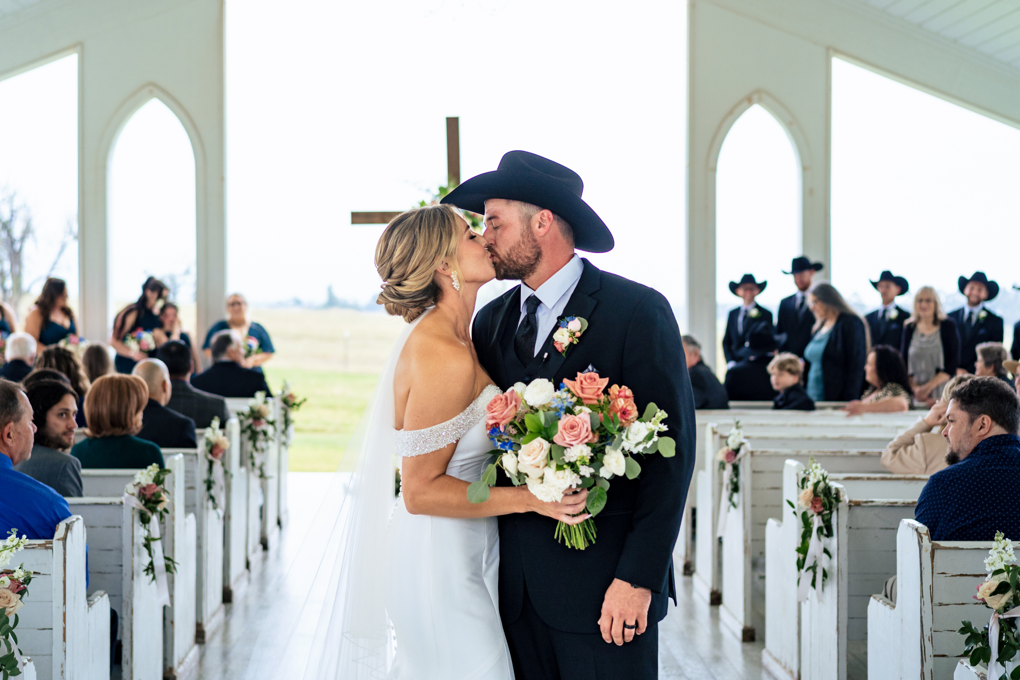 Texas Documentary Wedding Photographers The MacMeekens at Chandelier Farms Wedding Venue in Dallas