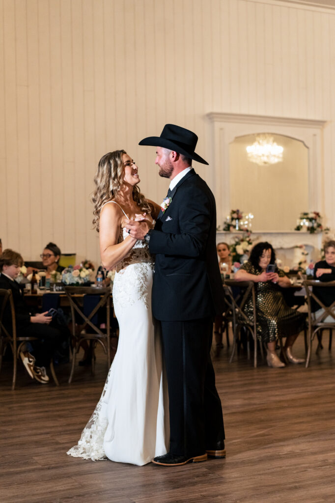 Texas Documentary Wedding Photographers The MacMeekens at Chandelier Farms Wedding Venue in Dallas