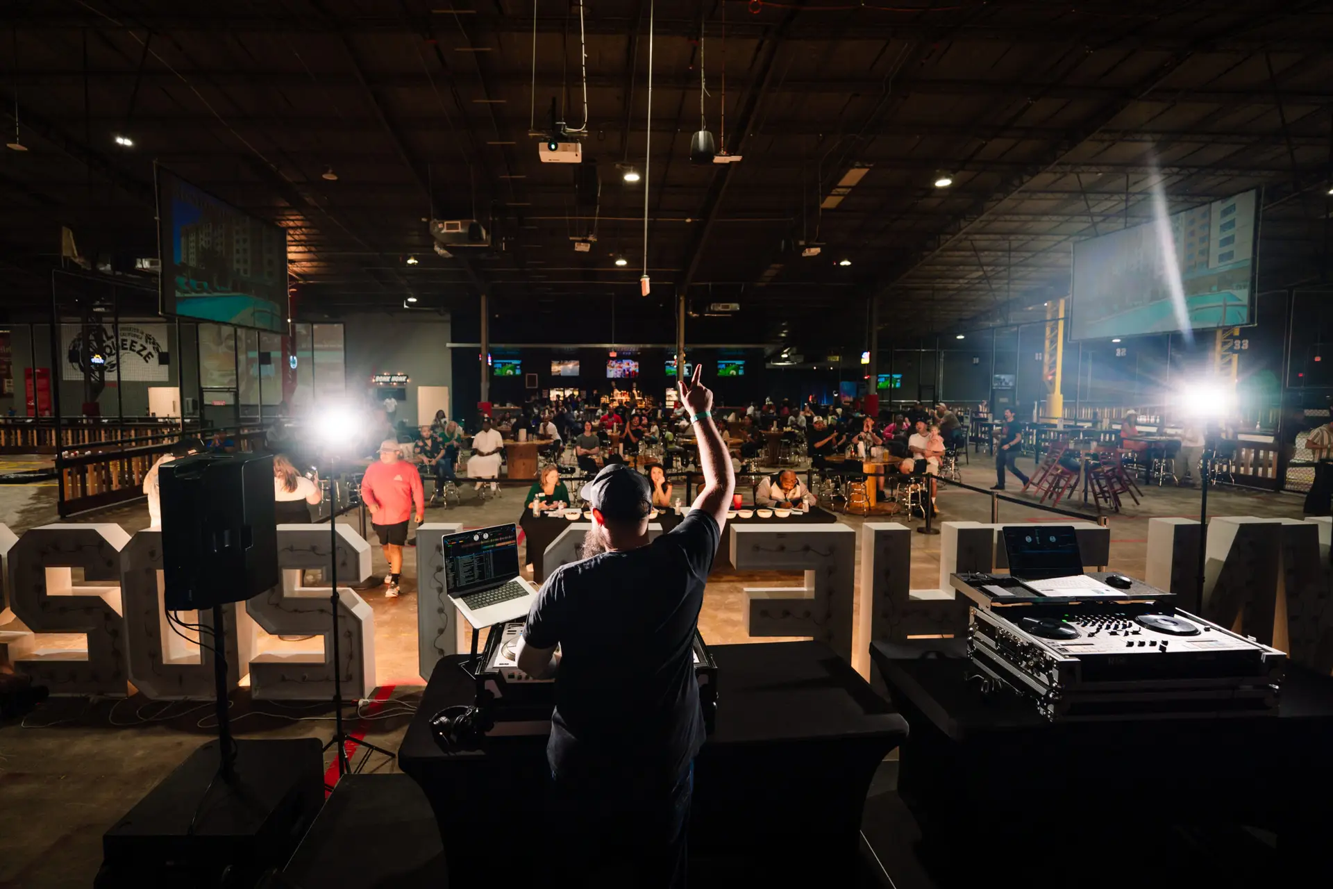 Crown the DJ a Dallas DJ Battle
