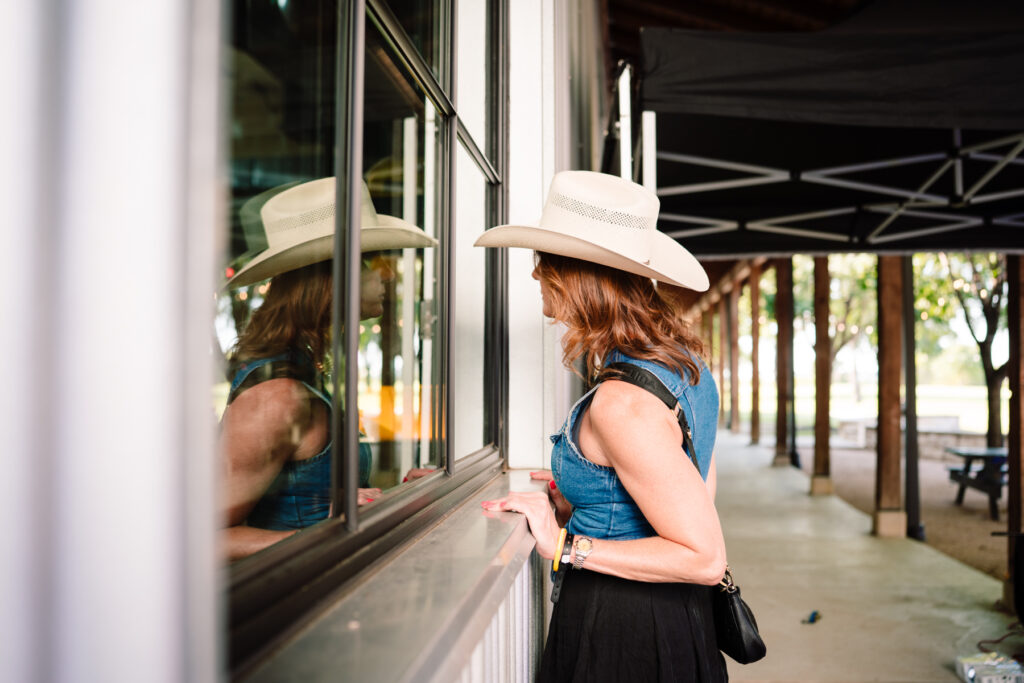 DFW NACE Fundraiser at TX Whiskey Ranch by Fort Worth Corporate Event Photographers The MacMeekens Photography