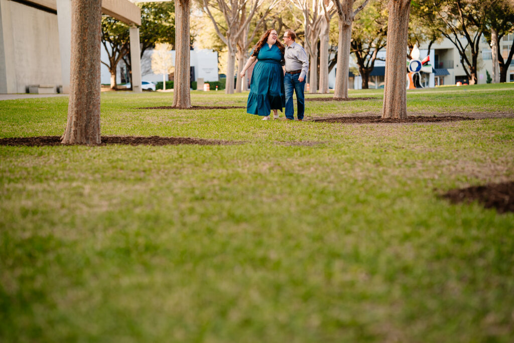 Fort Worth engagement session at The Kimbell Art Museum