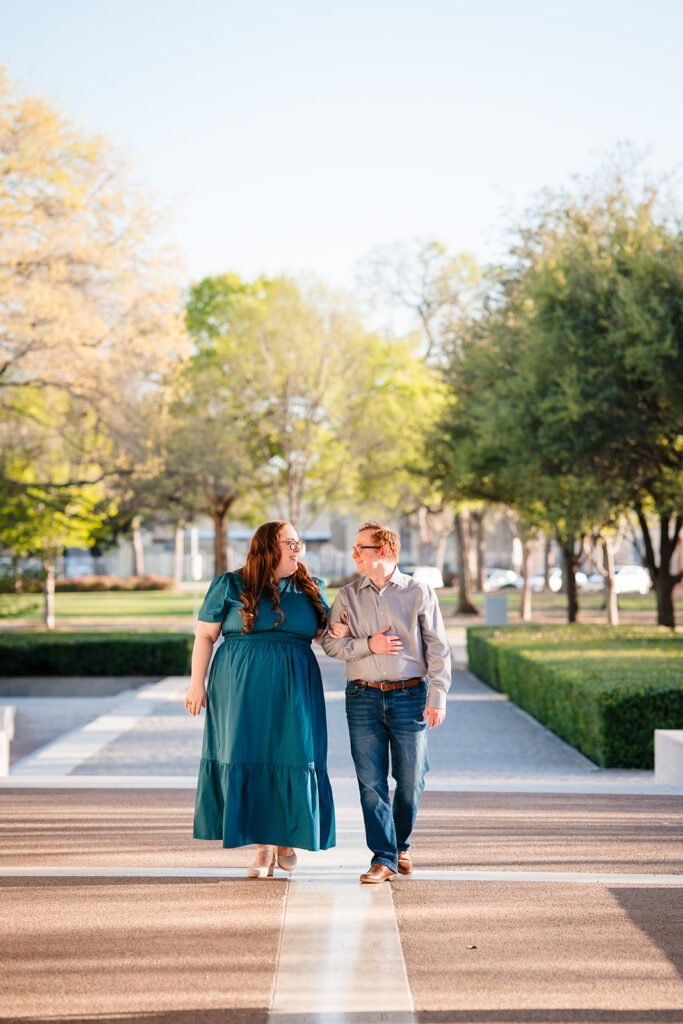 Fort Worth engagement session at The Kimbell Art Museum