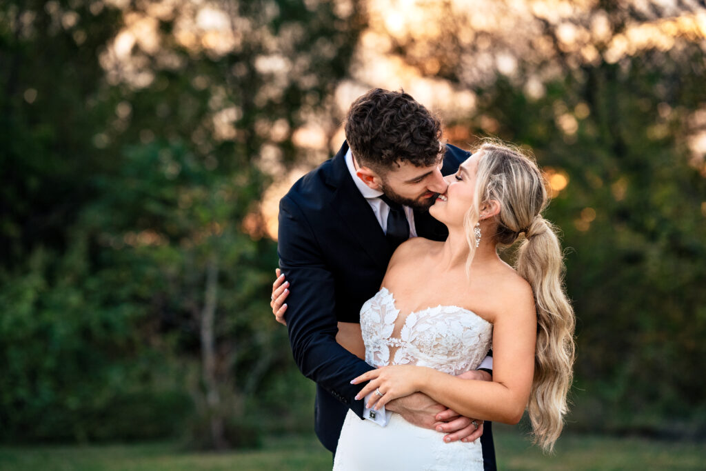 Dallas Fort Worth Inclusive Documentary Wedding Photographer Marie Gabrielle The Nasher Dallas Arboretum Luxury Wedding Venue