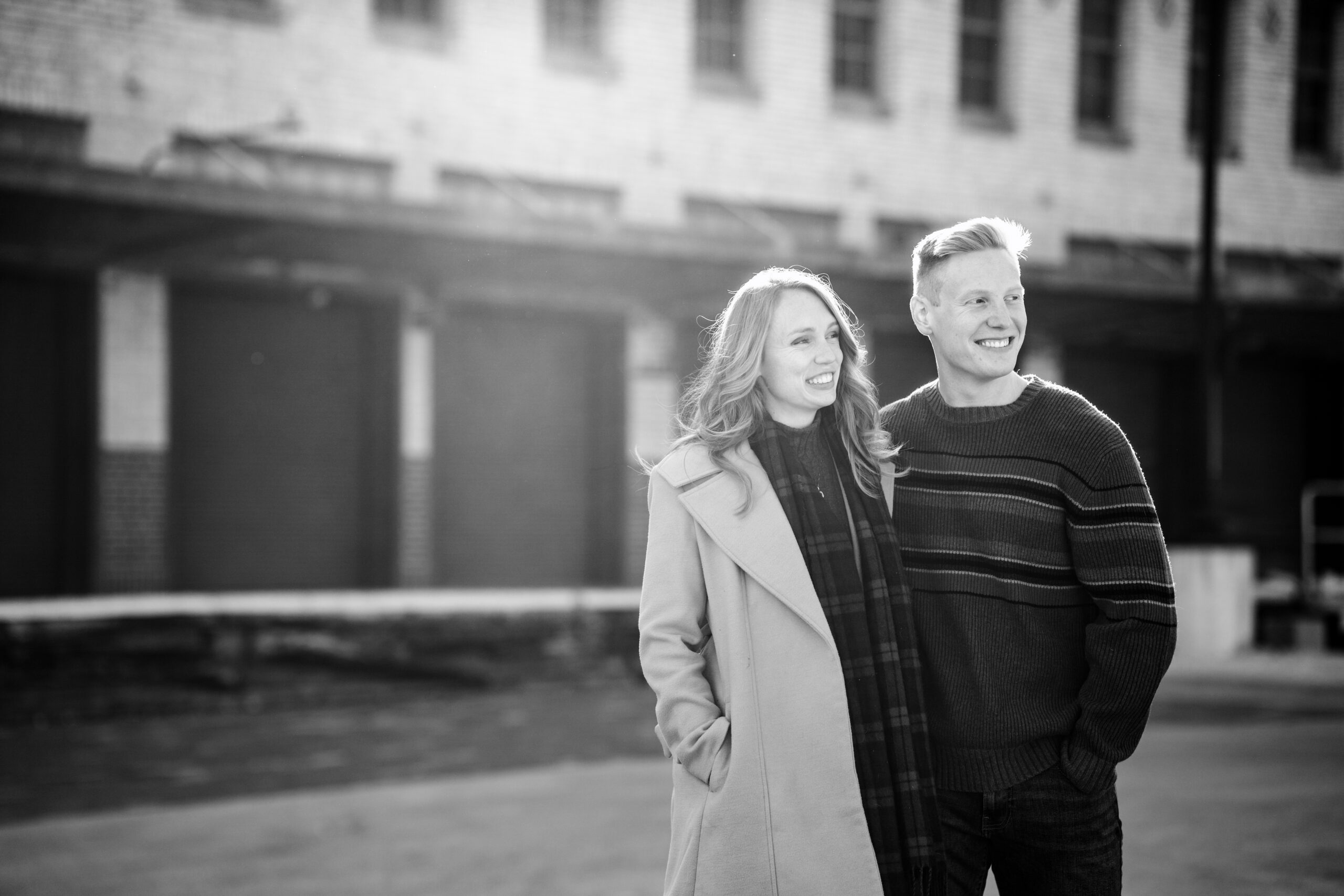 Modern-meets-vintage engagement photo outside Fort Worth’s Historic Post Office